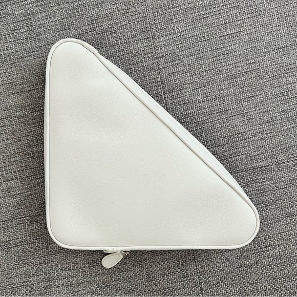 Authentic Balenciaga White Triangle Pouch Clutch - Picture 3 of 12